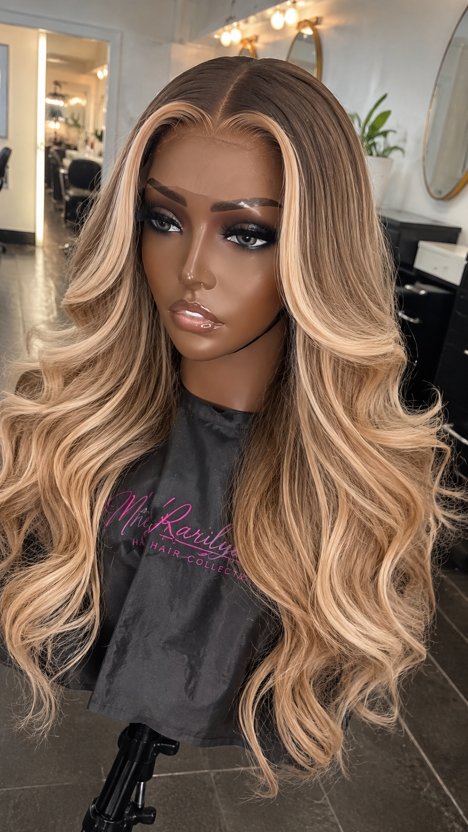 Luxury Champagne Bronde Body Wave Wig